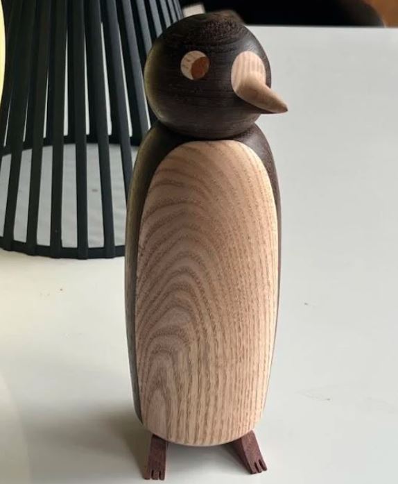 LSDesign Pingvin Molly H. 24 cm.